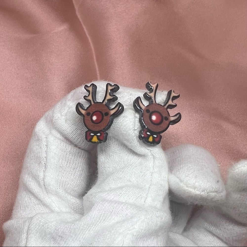 NWT Holiday Christmas Brown Reindeer 90s fashion Post Earrings